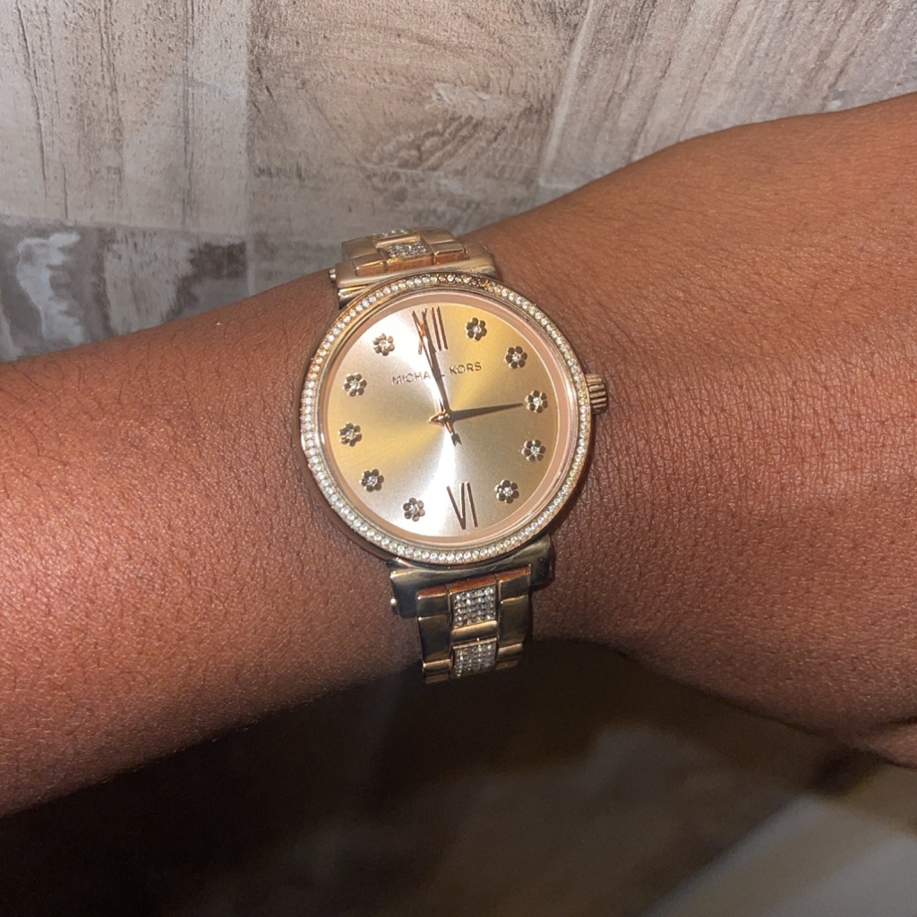 Women’s Rose Gold Michael Kors Watch.